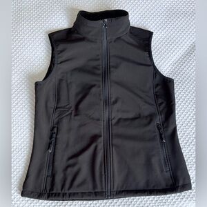 Sleeveless black softshell vest, Women’s size Medium